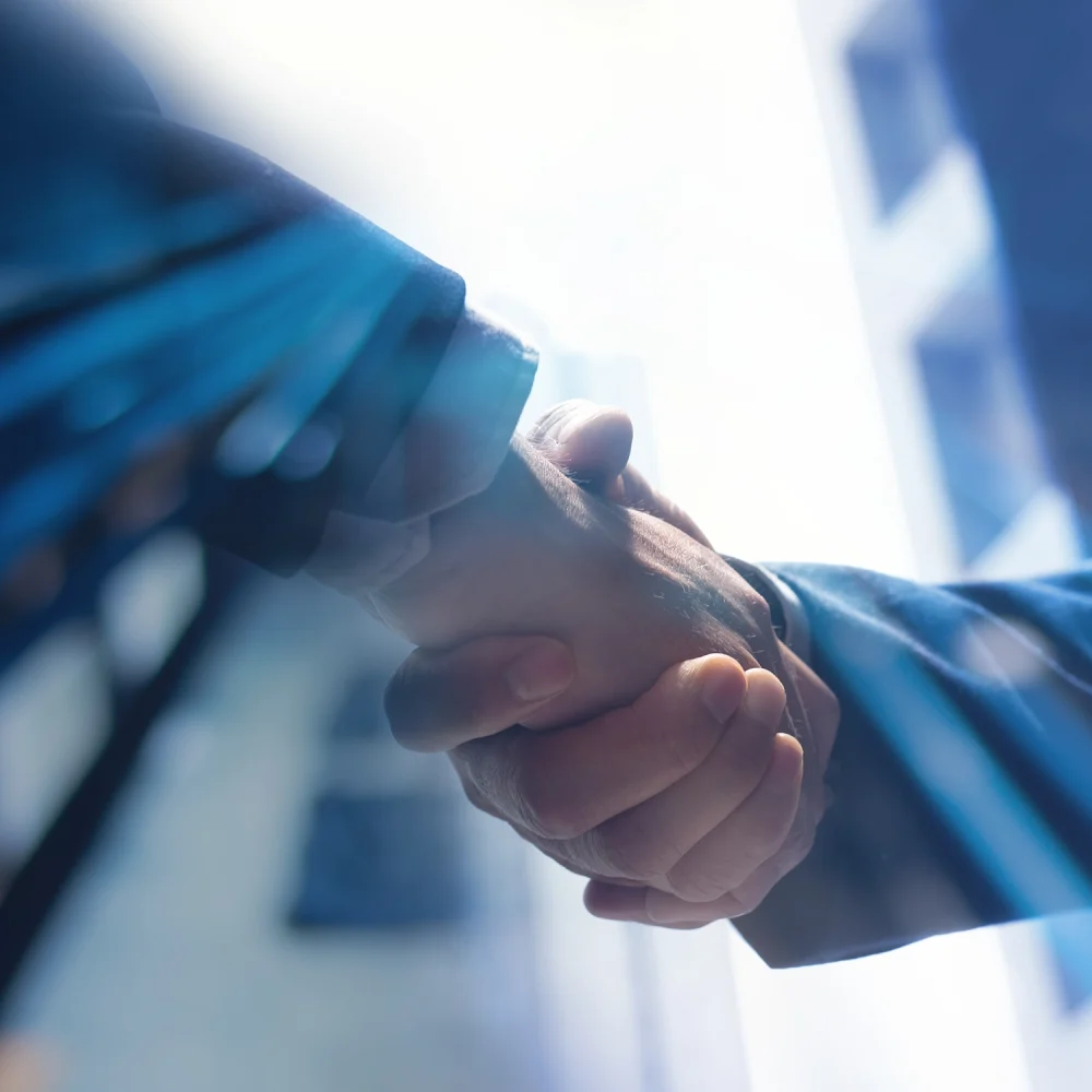 AdobeStock_561407813_shaking-hands