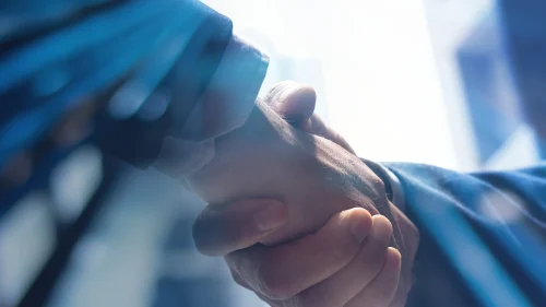 AdobeStock_561407813_shaking-hands