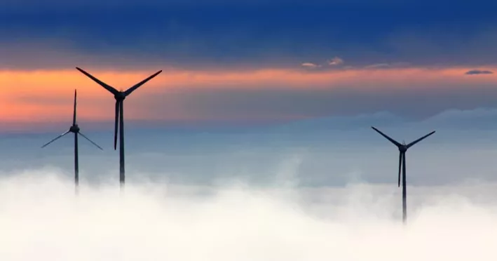 wind-turbines-e9128a567900ecebfcae7c9eb5df8fb6